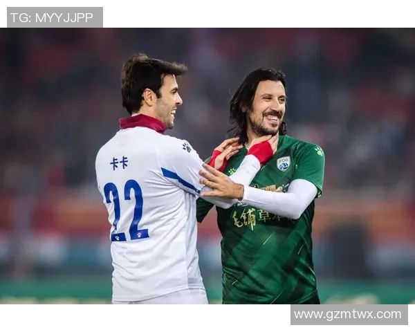 又矮又壮的足球球星有哪些他们凭借独特体型征服赛场