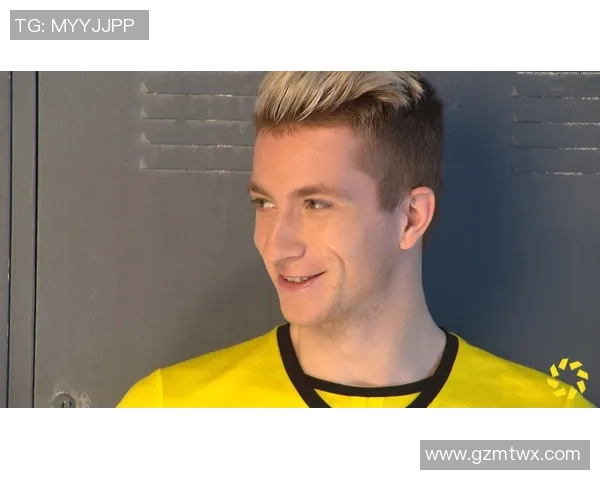 粉色足球服球星闪耀赛场成新焦点，带动时尚潮流与体育热潮双重爆发