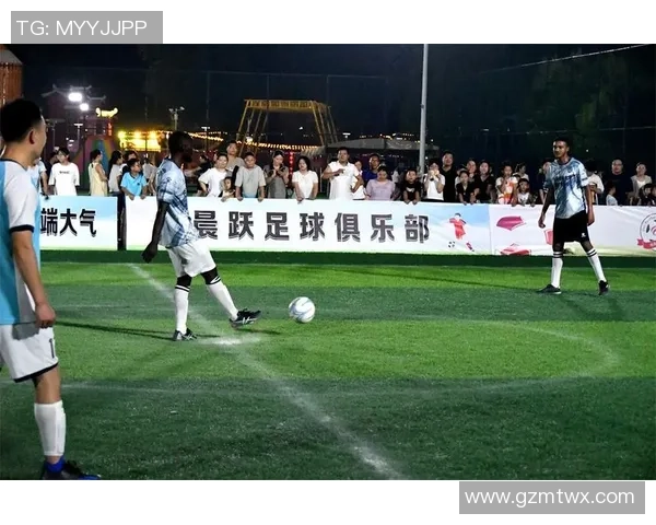 足球巨星共聚绿茵场 展现超凡技艺与激情碰撞的精彩瞬间