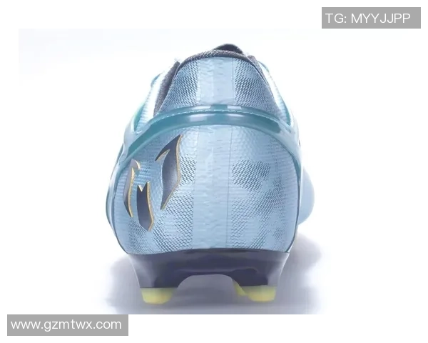 足球明星定制球鞋价格揭秘 超高性能背后的奢华价值