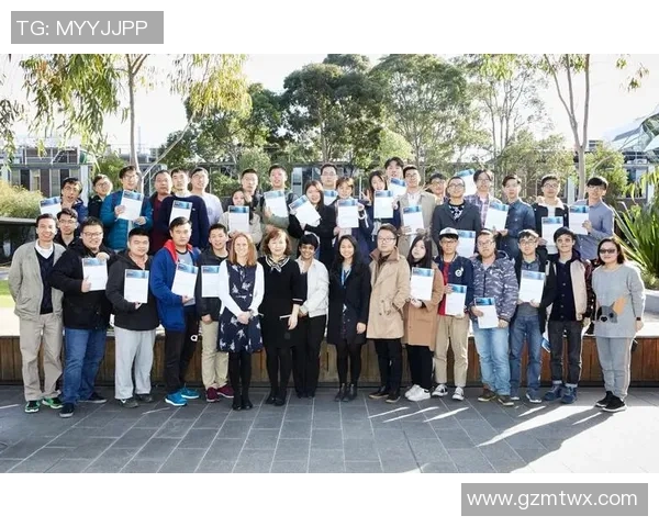 足球球星们如何通过语言交流展现团队精神与跨文化魅力